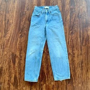 Vintage Levi 550 size 23 waist / 12 slim